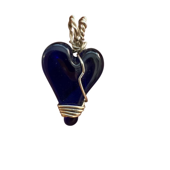 Blue Stone Heart Wired Handcrafted Pendant Silver - Picture 8 of 9